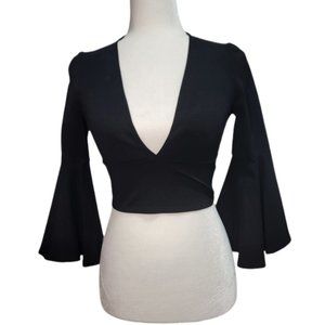 Lulu’s Black Crop Fitted Knit V-Neck Blouse ¾ Flared Sleeves Size S